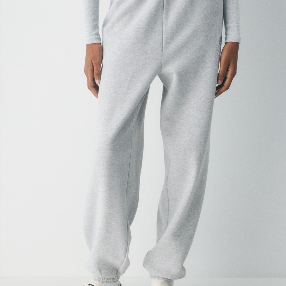 Aritzia TNA Mega Raglan Hoodie and Mega Sweatpants SET - Picture 3 of 6
